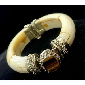 Vintage ‘89 Indian Tigers Eye Stone Chunky Bone & Silver Ornate Bangle Bracelet